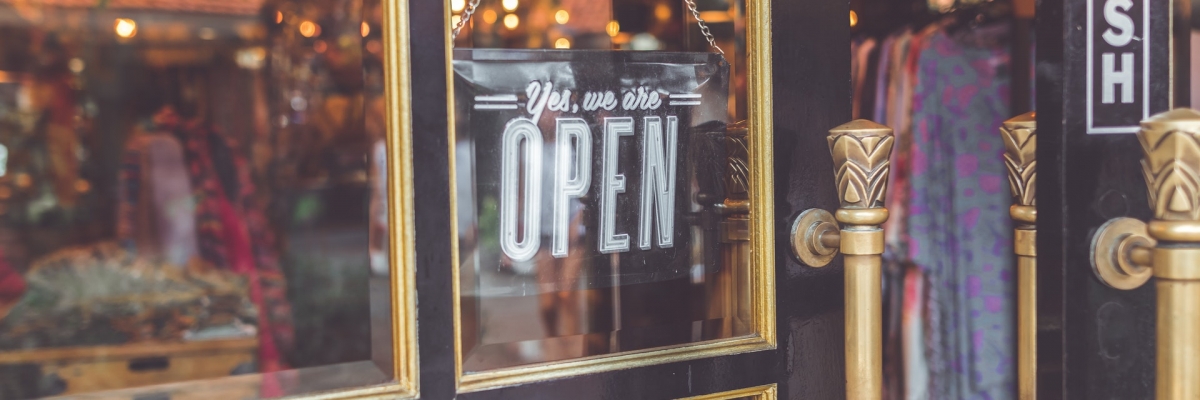 closeup-photo-black-door-yes-we-are-open-signage-929245 closeup-photo-black-door-yes-we-are-open-signage-929245